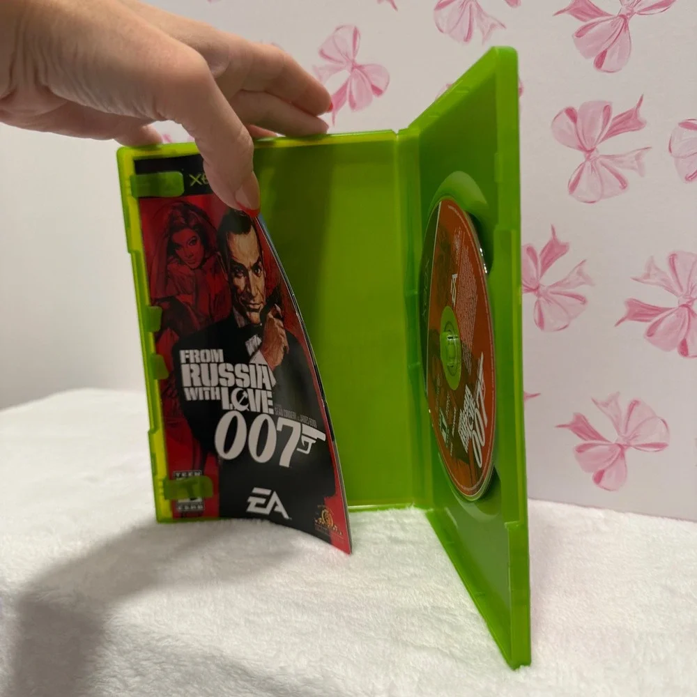 From Russia With Love 007 James Bond (Microsoft Xbox, 2005) Complete with Manual
